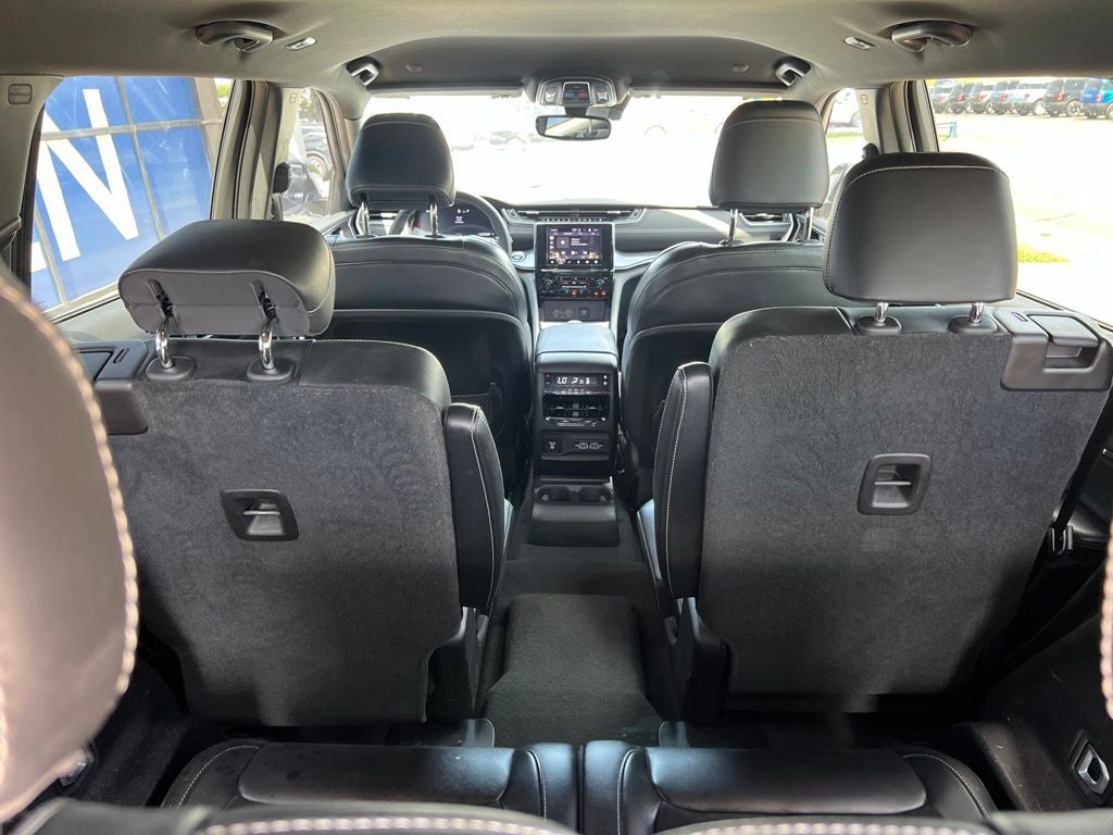 2022 Jeep Grand Cherokee L Altitude