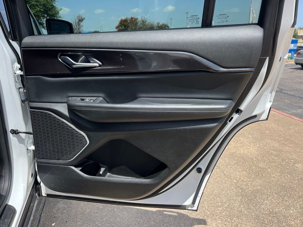 2022 Jeep Grand Cherokee L Altitude