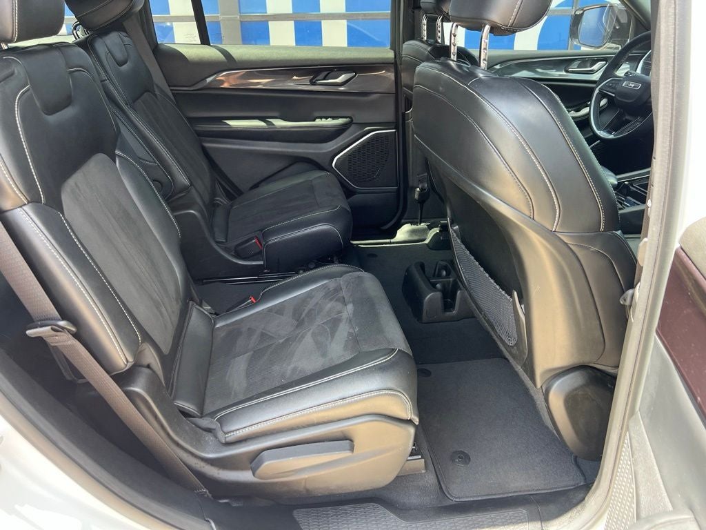 2022 Jeep Grand Cherokee L Altitude