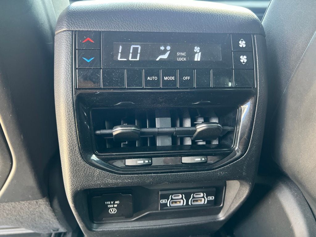 2022 Jeep Grand Cherokee L Altitude