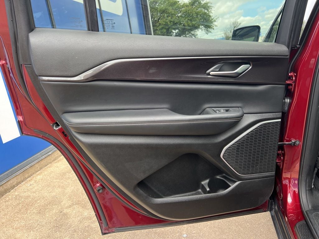 2022 Jeep Grand Cherokee L Altitude