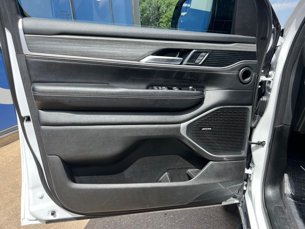 2023 Jeep Wagoneer Series II