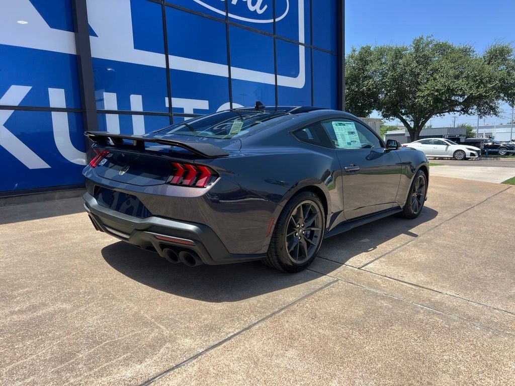 2026 Ford Mustang Dark Horse