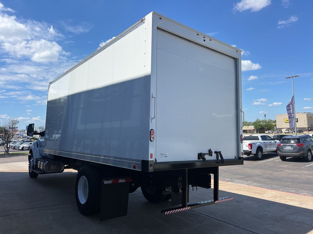 2027 Ford Super Duty F-650SD Base