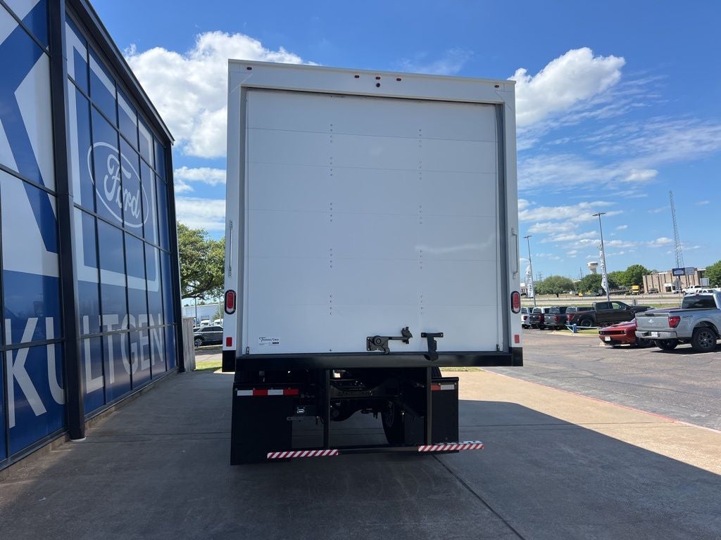 2027 Ford Super Duty F-650SD Base