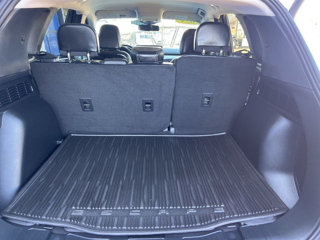 2025 Ford Escape Hybrid Platinum