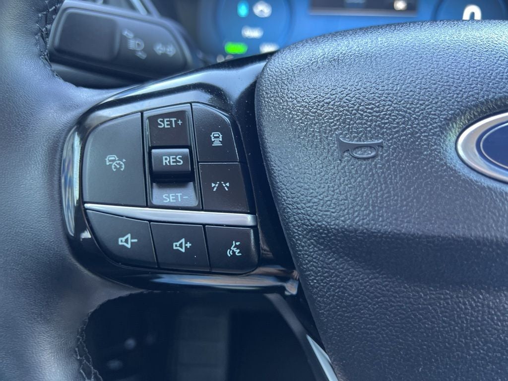 2025 Ford Escape Hybrid Platinum