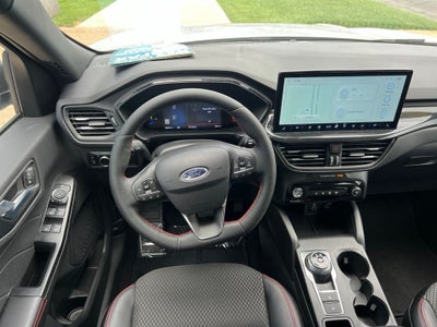 2025 Ford Escape Hybrid ST-Line