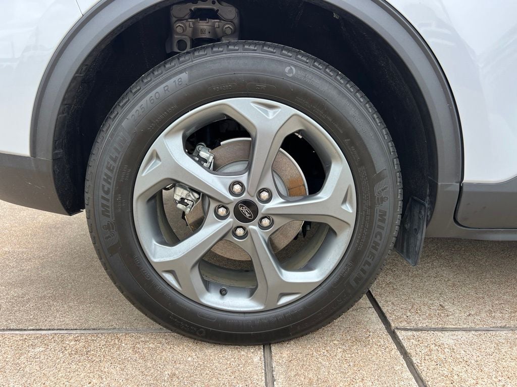 2025 Ford Escape Hybrid ST-Line