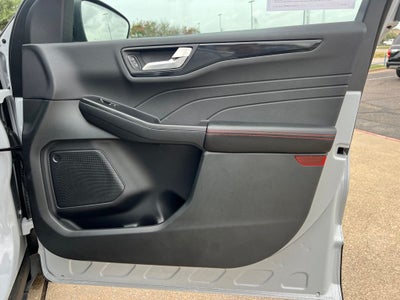 2025 Ford Escape Hybrid ST-Line