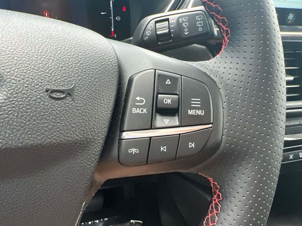 2025 Ford Escape Hybrid ST-Line