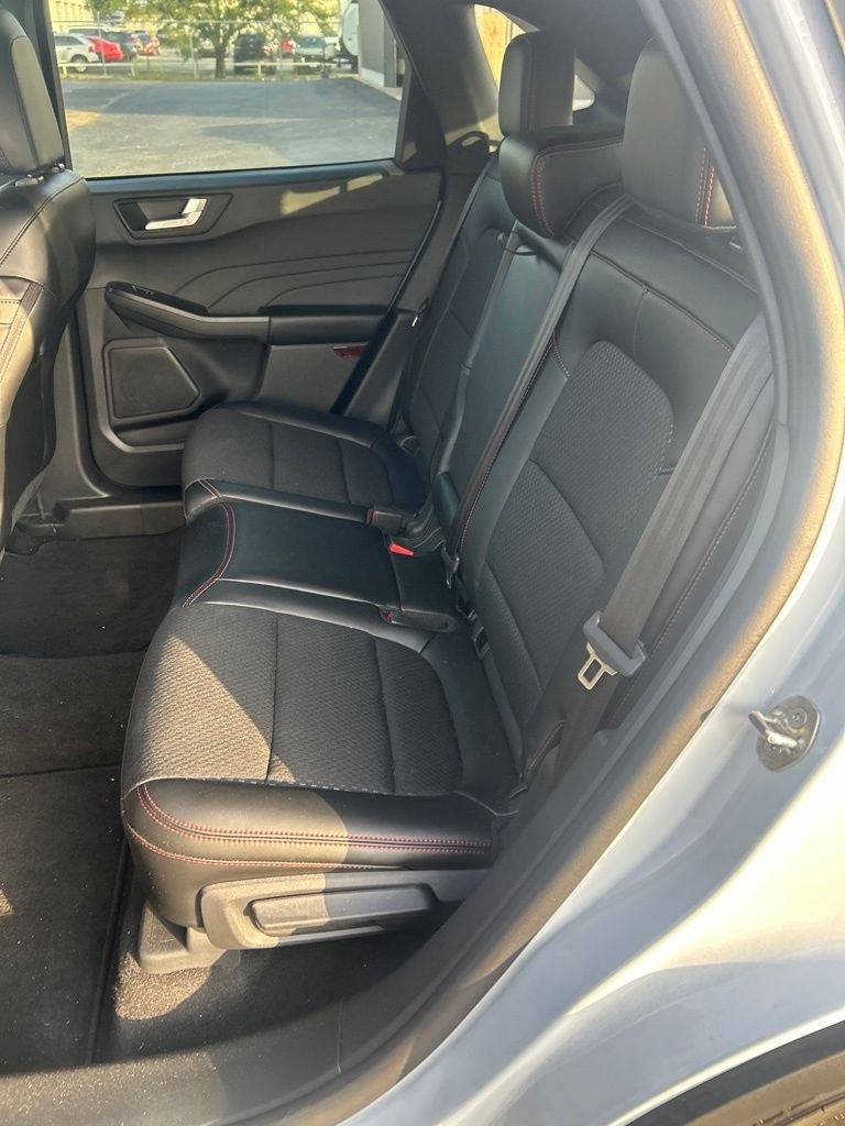 2025 Ford Escape Hybrid ST-Line