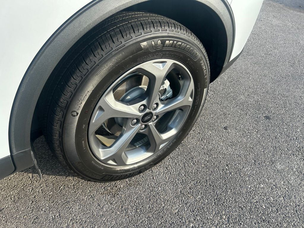 2025 Ford Escape Hybrid ST-Line
