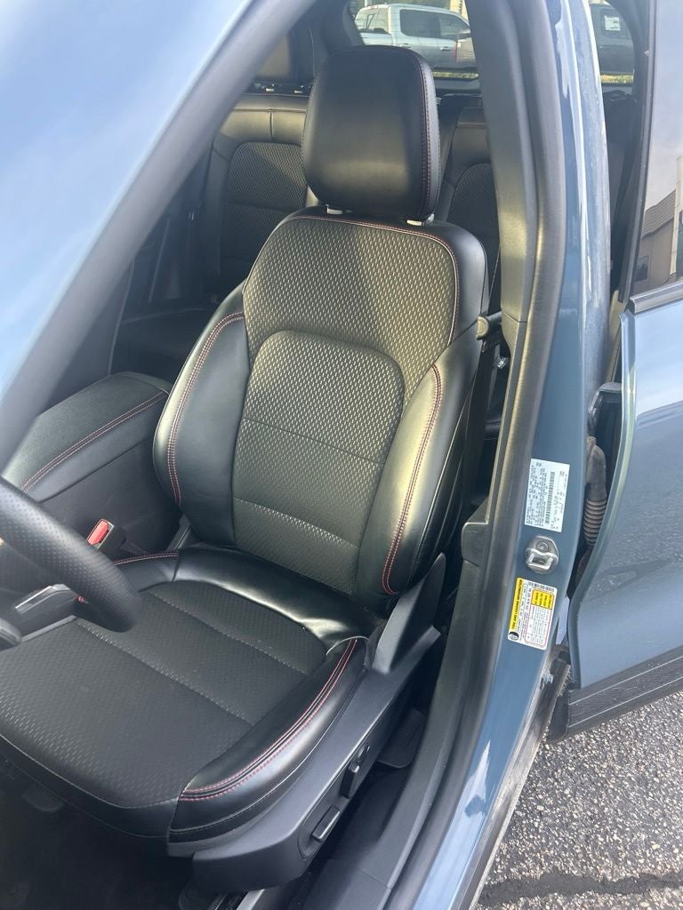 2025 Ford Escape ST-Line Select
