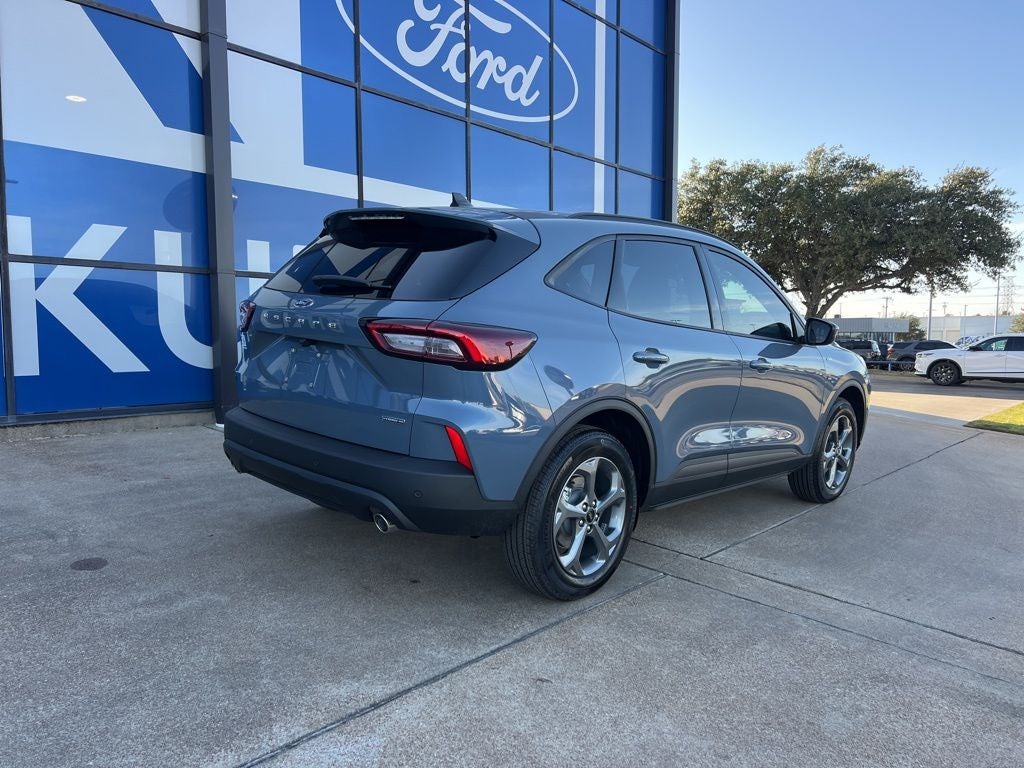 2026 Ford Escape Hybrid ST-Line Select