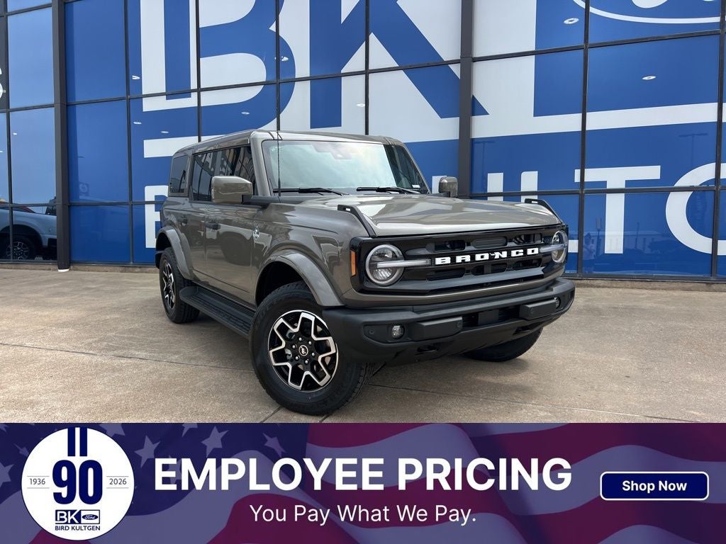 2026 Ford Bronco Outer Banks
