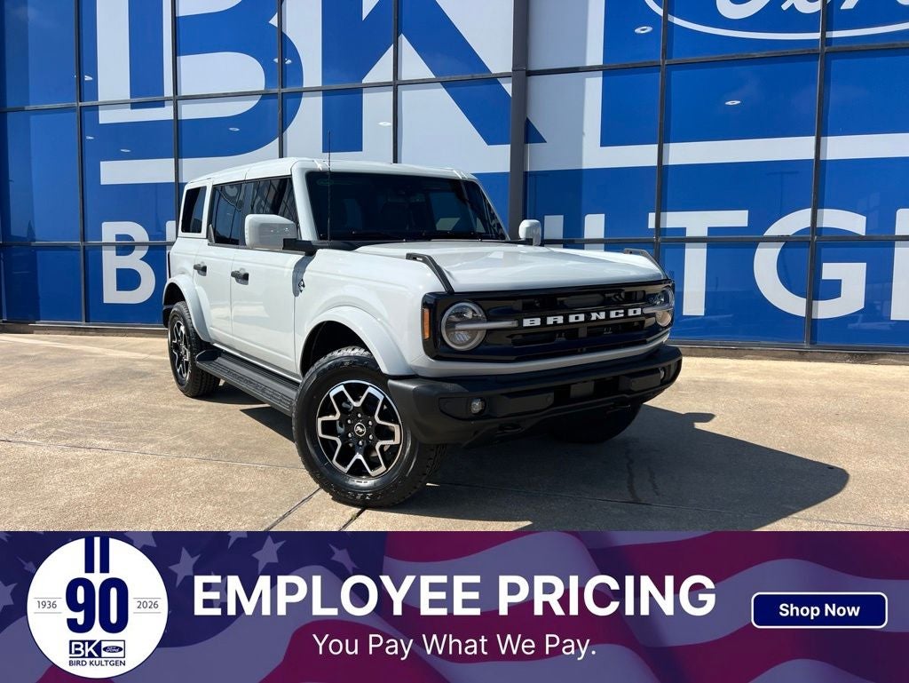 2026 Ford Bronco Outer Banks