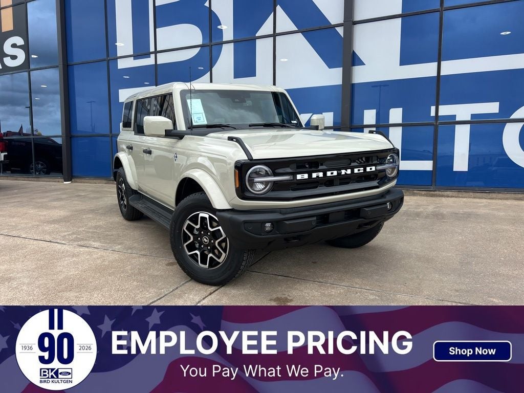 2026 Ford Bronco Outer Banks