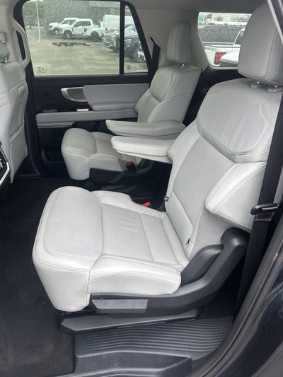 2025 Ford Expedition Max Platinum