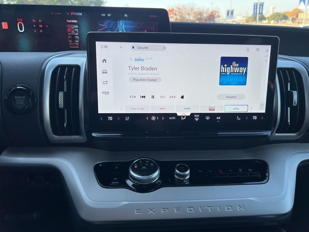 2025 Ford Expedition Active