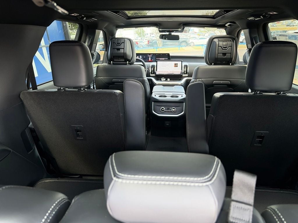 2027 Ford Expedition Platinum