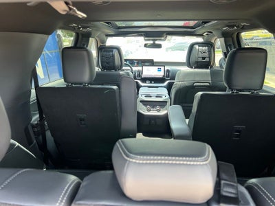 2027 Ford Expedition Platinum