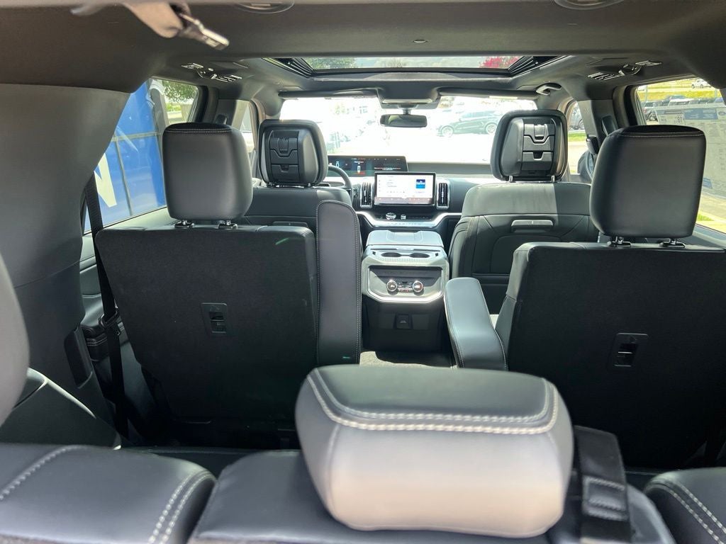 2027 Ford Expedition Platinum