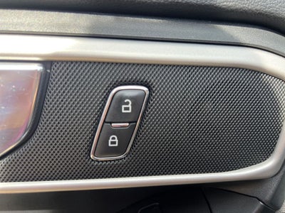 2020 Ford Explorer Base