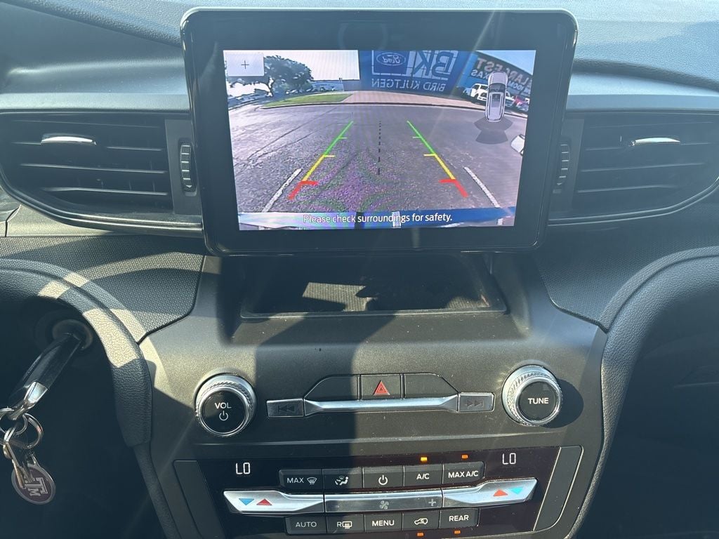 2020 Ford Explorer Base