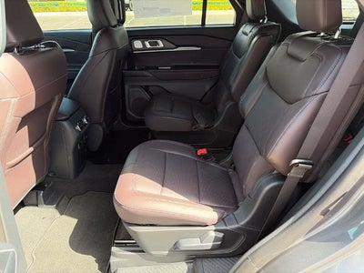 2027 Ford Explorer Platinum™