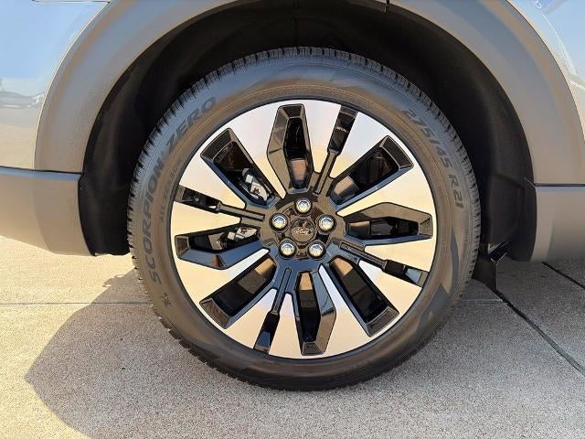 2027 Ford Explorer Platinum™
