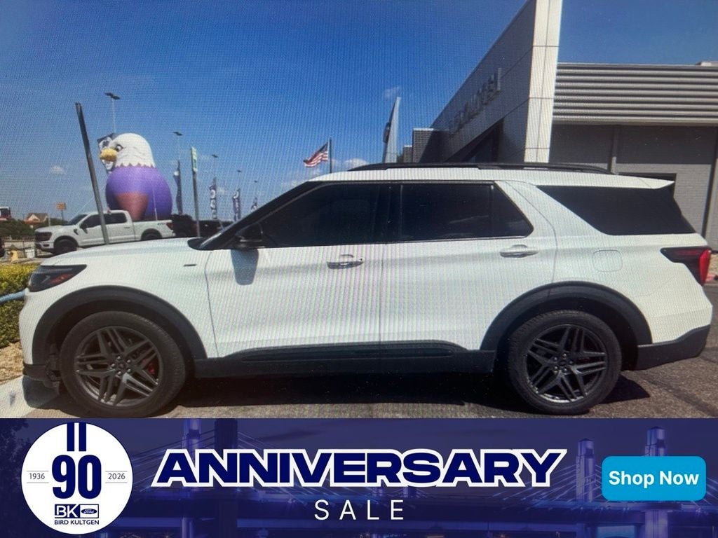 2025 Ford Explorer ST-Line