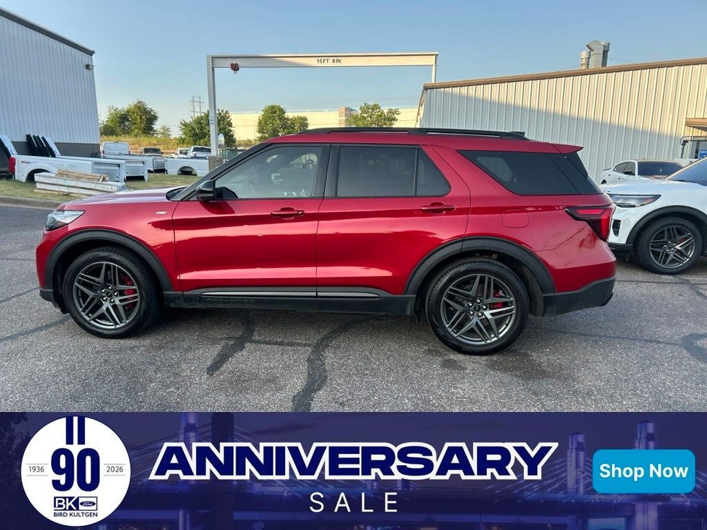 2025 Ford Explorer ST-Line
