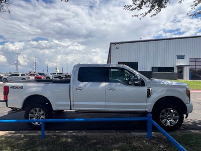 2017 Ford Super Duty F-250SD Platinum