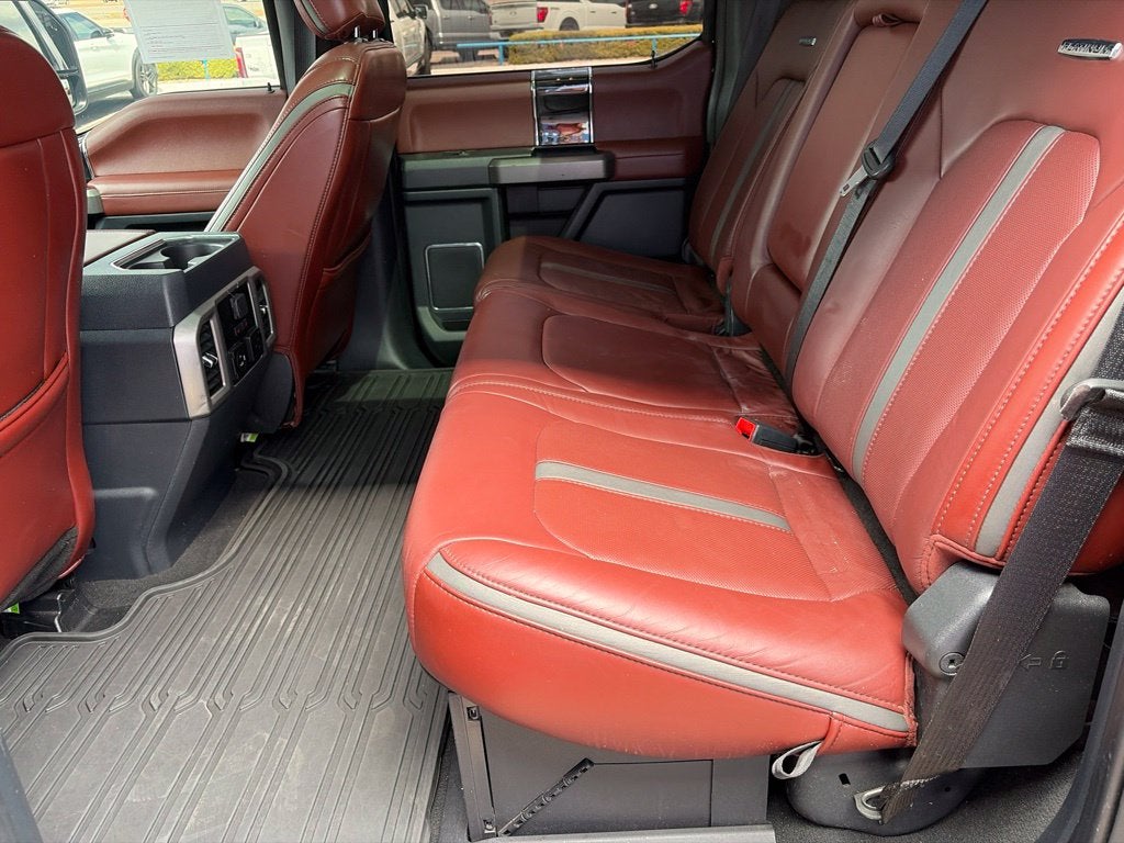 2022 Ford Super Duty F-250SD Platinum