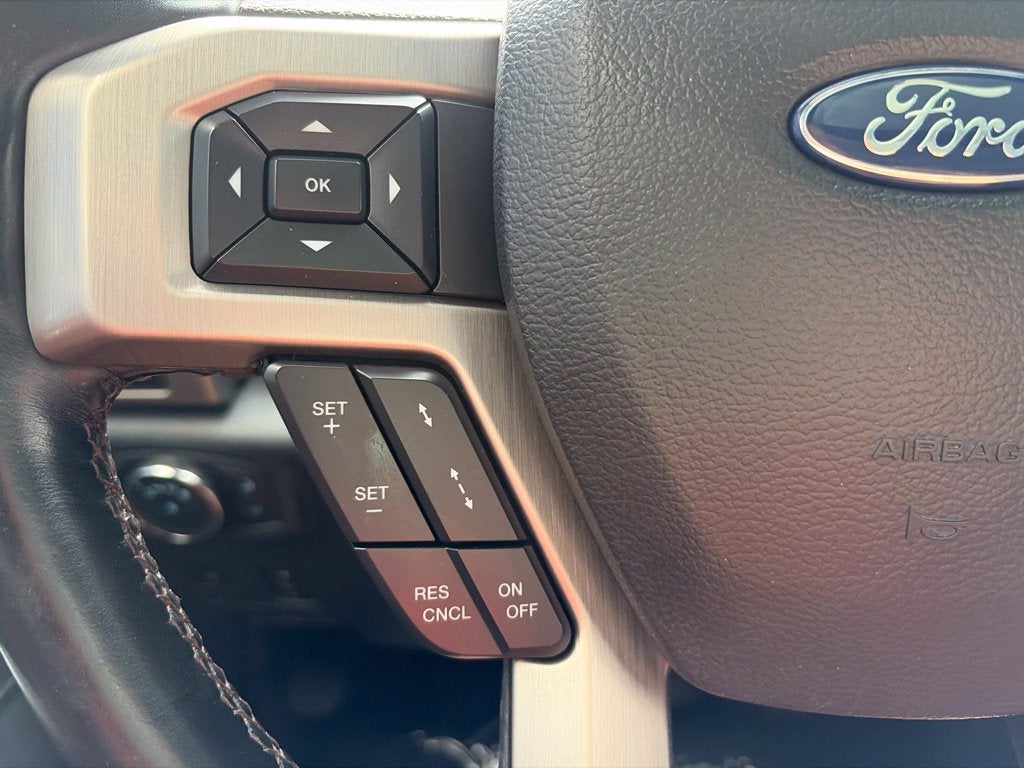 2022 Ford Super Duty F-250SD Platinum