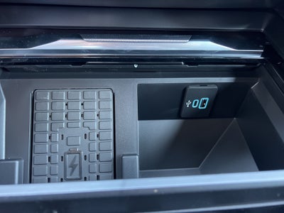 2026 Ford Super Duty F-250SD Platinum