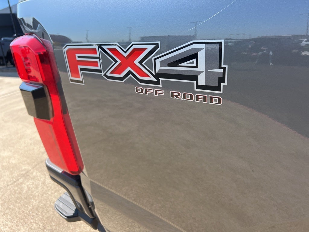 2026 Ford Super Duty F-250SD Platinum