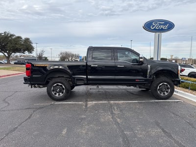 2023 Ford Super Duty F-250SD Platinum