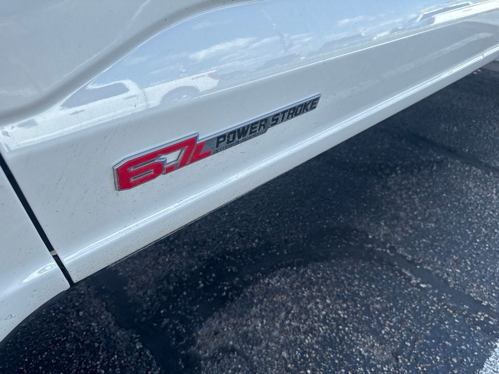 2025 Ford Super Duty F-250SD Platinum