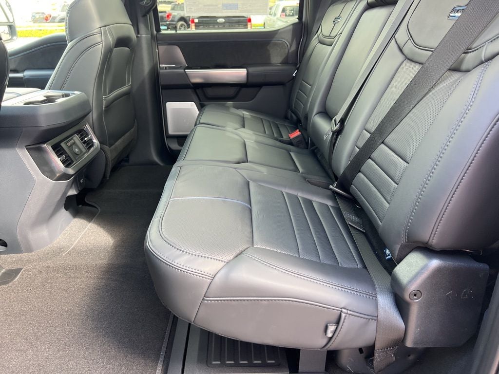 2026 Ford Super Duty F-250SD Platinum