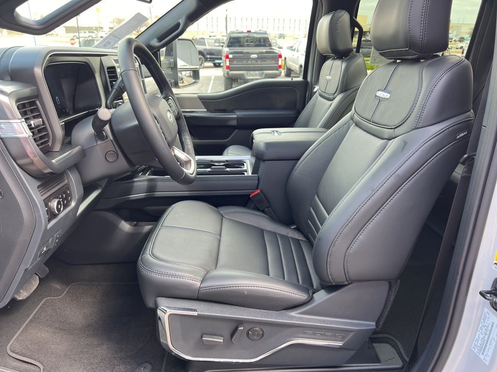 2026 Ford Super Duty F-250SD Platinum