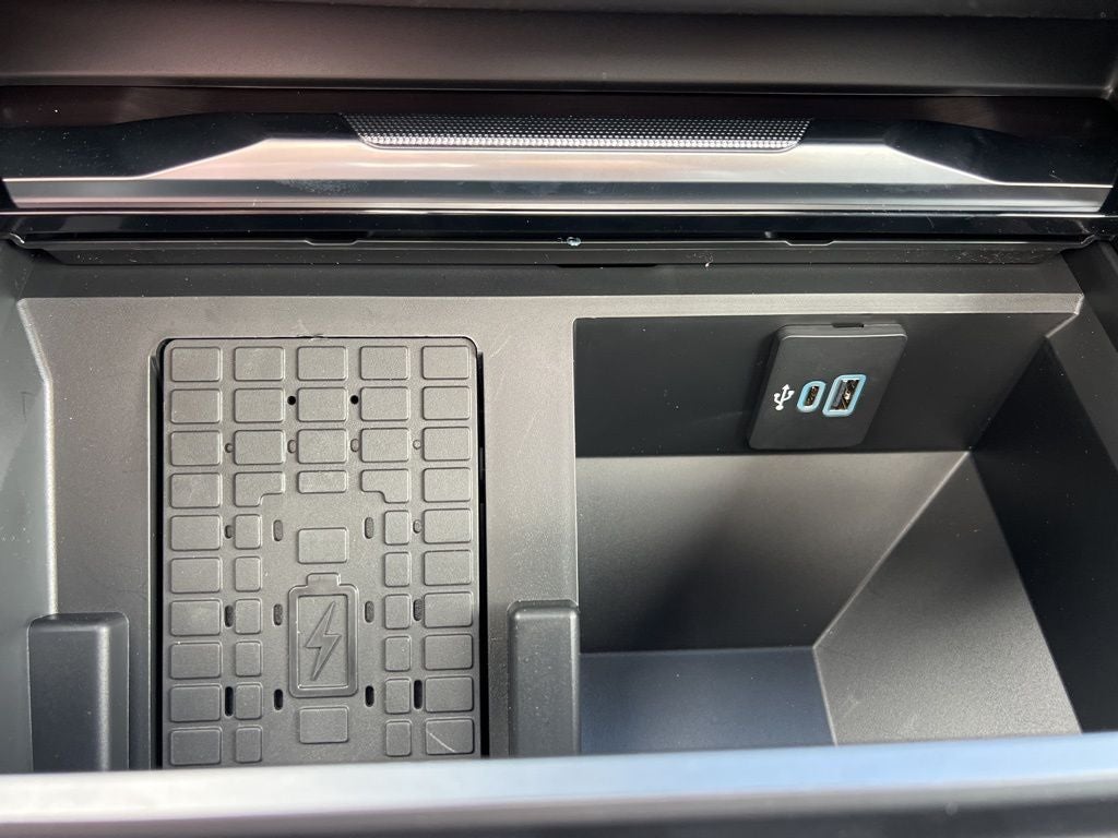 2026 Ford Super Duty F-250SD Platinum