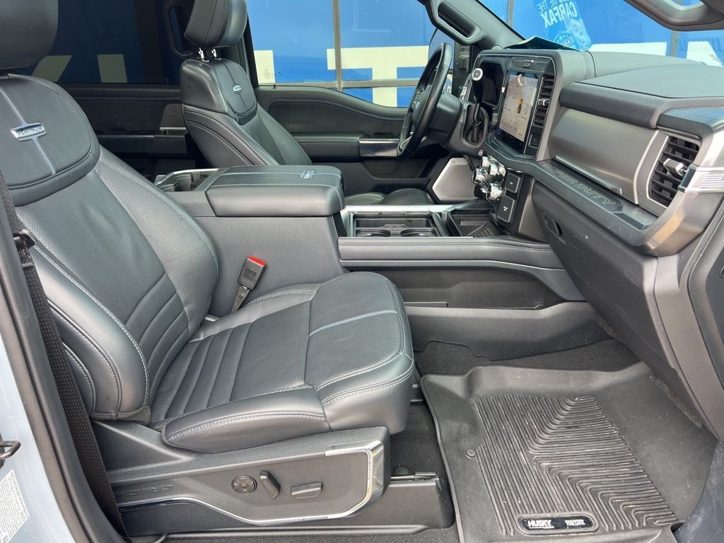 2025 Ford Super Duty F-250SD Platinum