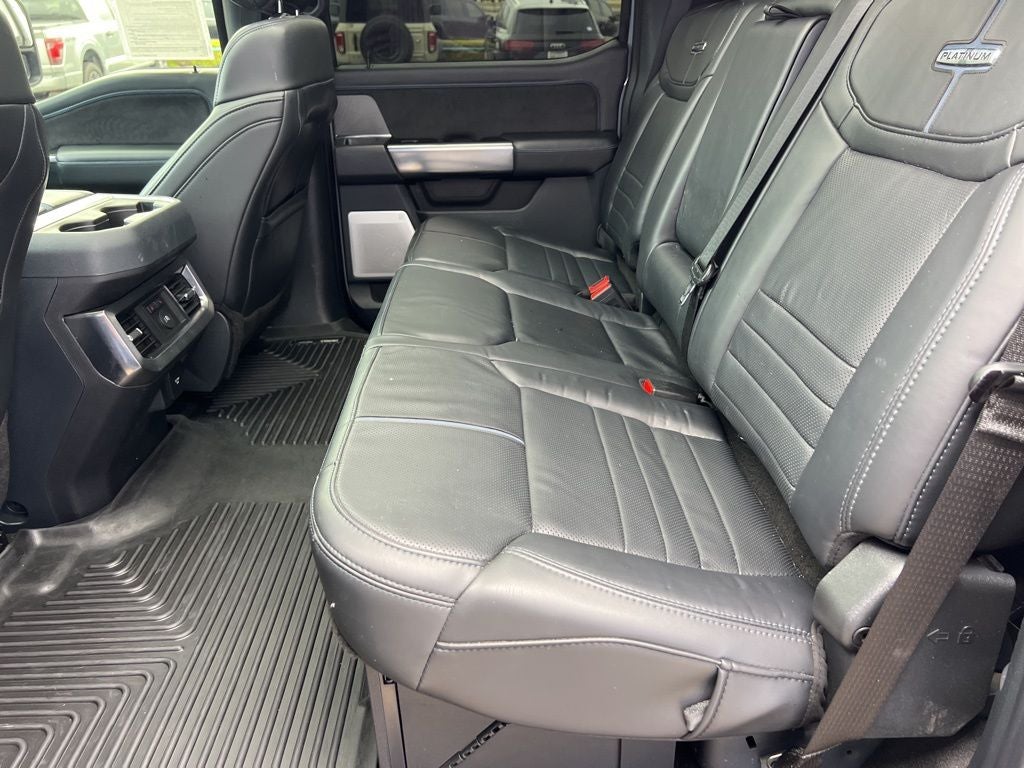 2025 Ford Super Duty F-250SD Platinum