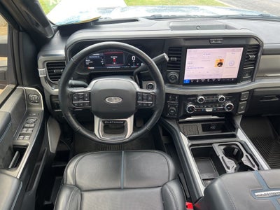 2025 Ford Super Duty F-250SD Platinum