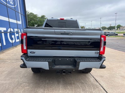 2025 Ford Super Duty F-250SD Platinum