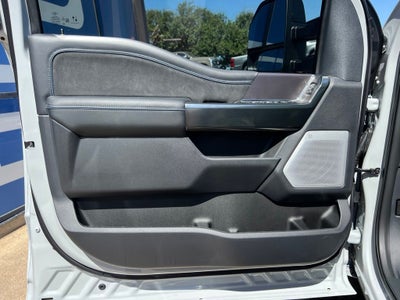 2026 Ford Super Duty F-250SD Platinum