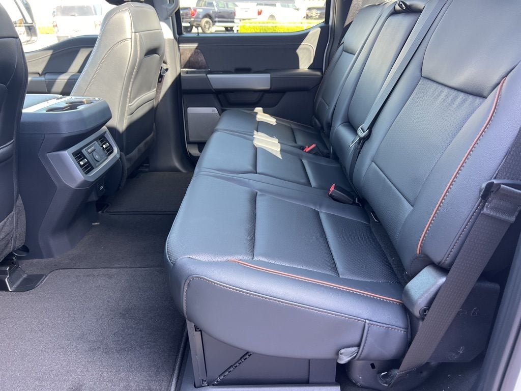 2026 Ford Super Duty F-250SD Lariat