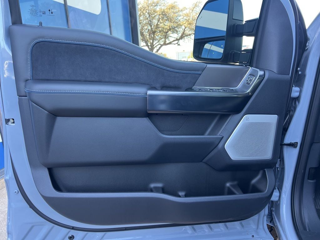 2026 Ford Super Duty F-250SD Platinum